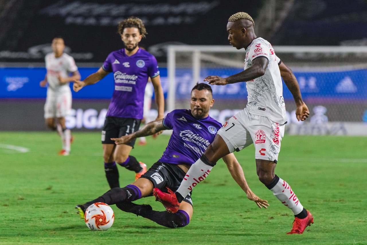Con un solitario gol de César Huerta al minuto 8, Mazatlán consigue la segunda victoria de su historia frente a los Xolos.