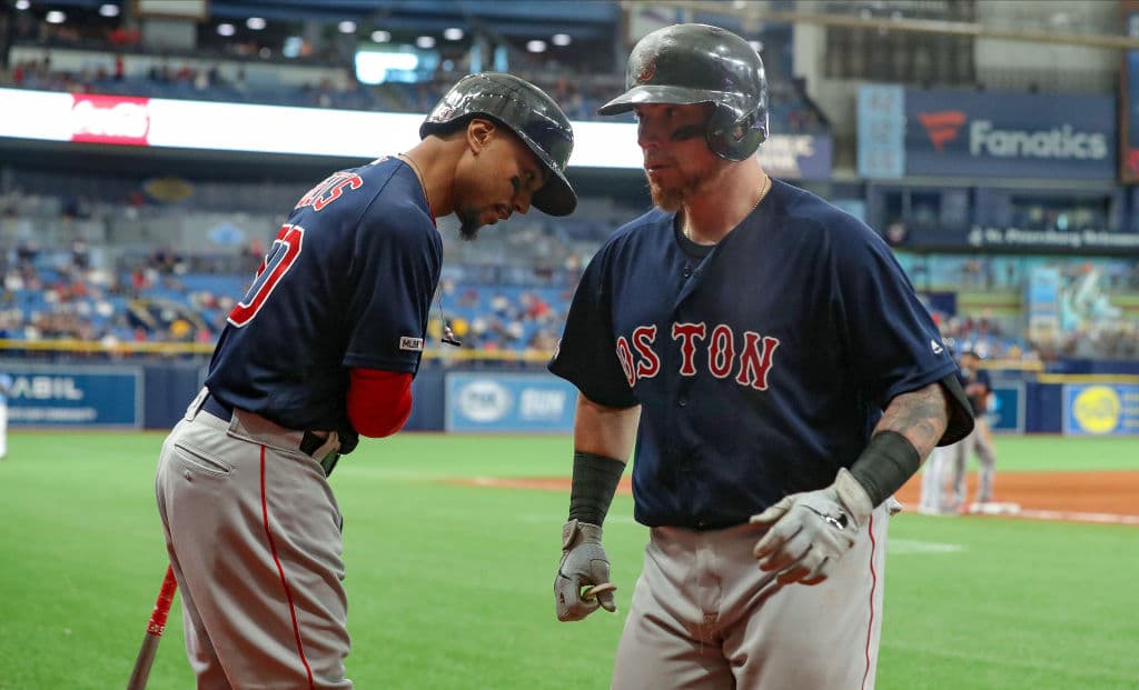 Christian Vazquez pegó batazo profundo al jardín central y con ello en pisa y corre impulsó la carrera de la diferencia en la entrada 11 y los Red Sox barren a los Rays y parece que los campeones están de regreso.