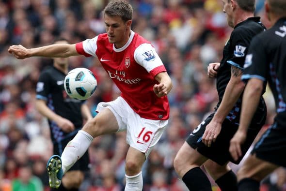 Arsenal insistía en busca de una reacción para la remontada.