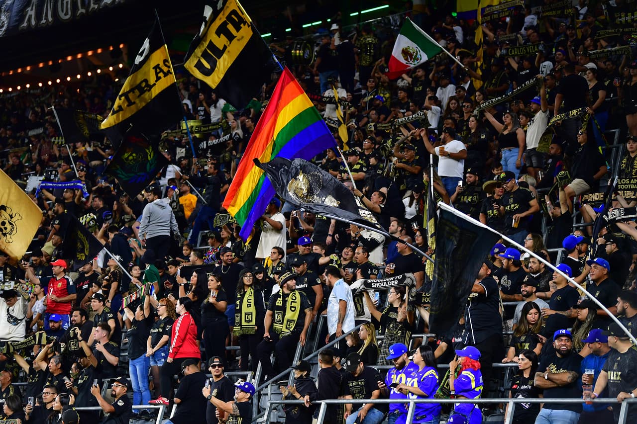 La afición de LAFC se ilusiona y se obsesiona con la idea de conseguir la primera MLS Cup para el club angelino.