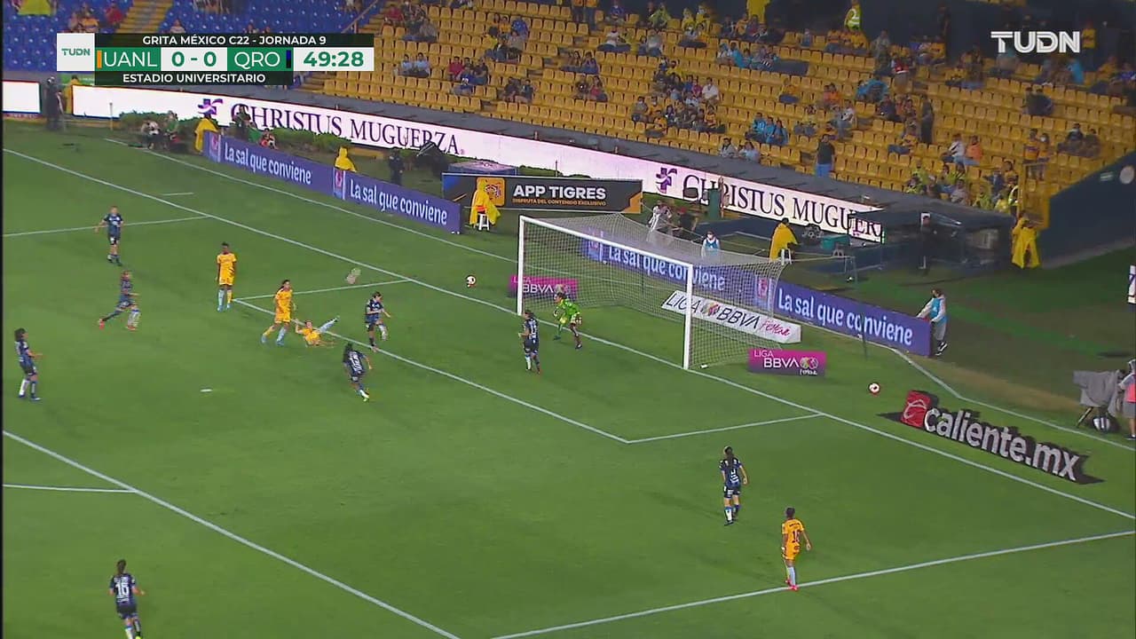 ¡Espectacular! Arana le ataja a Fishel y Fer vuela la tijera