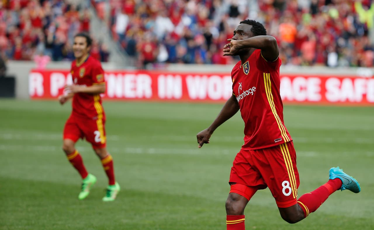 Real Salt Lake volvió al triunfo y detuvo al enrachado Philadelphia Union en gran medida gracias a la colaboración en el medio campo del nigeriano Sunny.