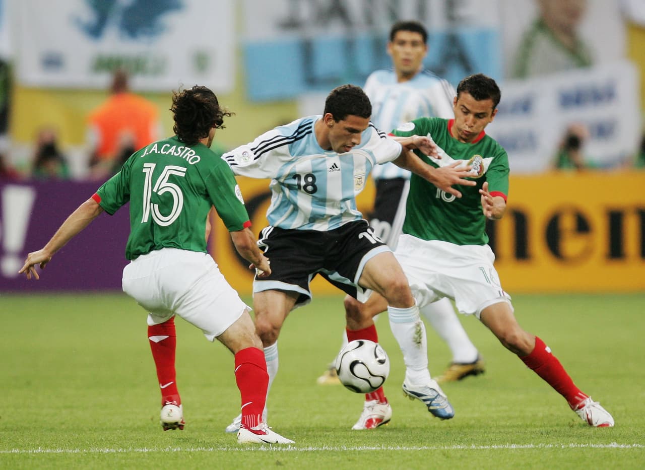 En Alemania 2006, el equipo nacional estuvo cerca de conseguir su objetivo del quinto partido, pero apareció un tal
<b>Maxi Rodríguez </b>en el minuto 98.