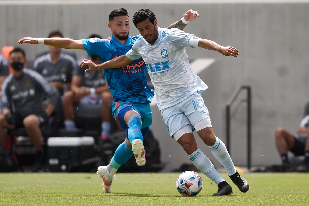 Pero la presencia de 'El Bombardero' durante los 90 minutos de juego no garantizó la victoria.
<br>
<br>