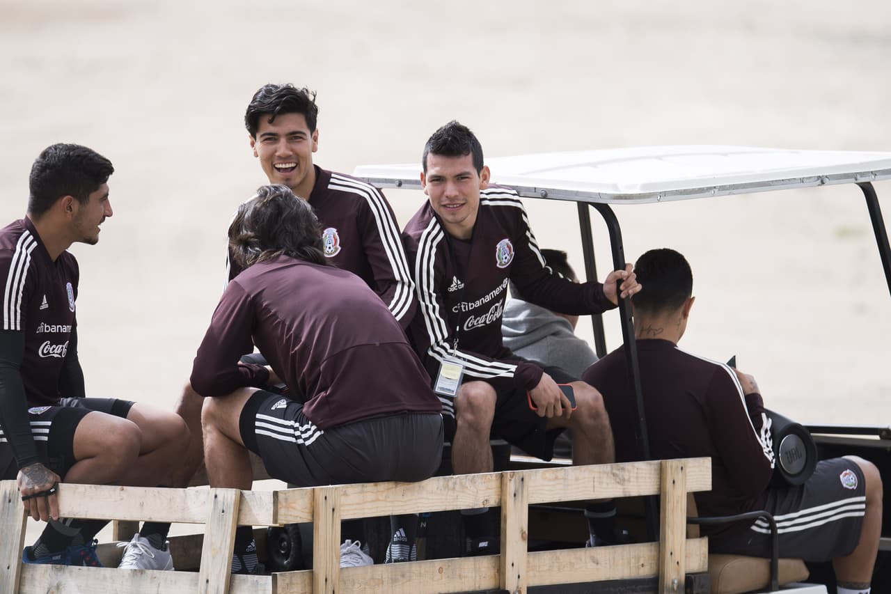 La Selección Mexicana arranca un nuevo proceso con el argentino Gerardo Martino como técnico, con Chile como primer rival. Así es el ambiente en Chulavista (California) previo a ese duelo.