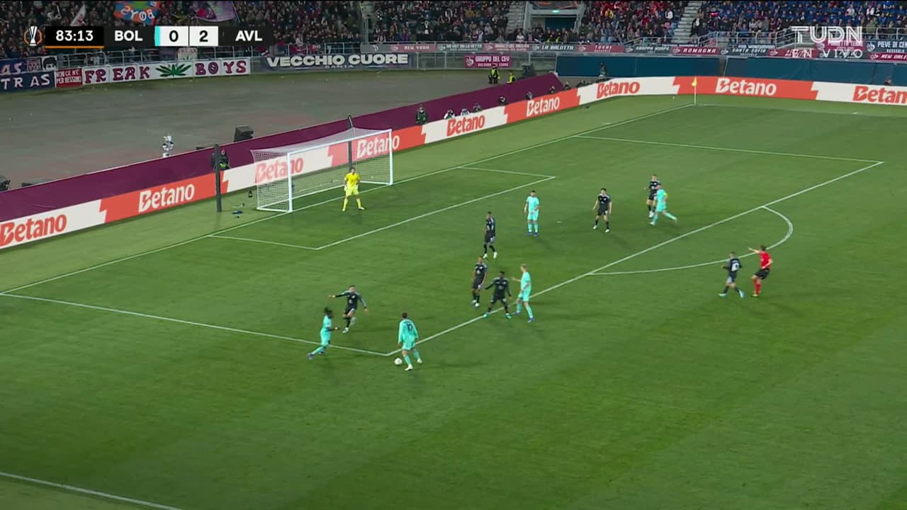 ¡TIRO ATAJADO! disparo por Juan Miranda.