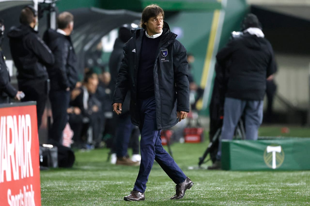 El resultado condenó al conjunto de Matías Almeyda, que quedó sin posibilidades de clasificar a los Playoffs de MLS.
<br>