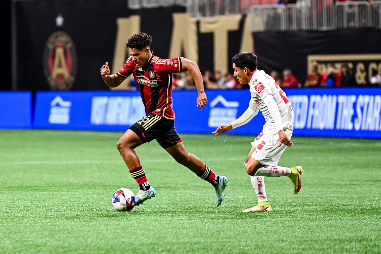 El exVancouver Whitecaps FC Camilo Sanvezzo se quedó con el tanto de la victoria en el minuto 80.