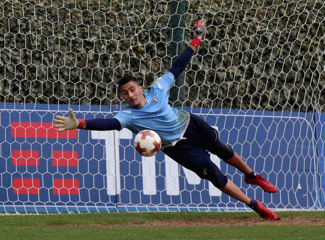 Ante la inminente salida de Bernd Leno, probablemente al Arsenal, el Bayer Leverkusen estaría contactando a Thomas Strakosha, de la Lazio.