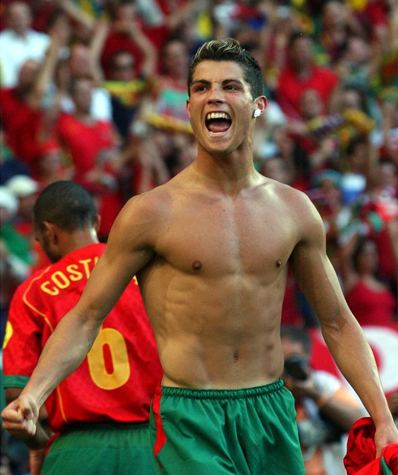 En 2004, así lucía Cristiano durante la Eurocopa 2004.