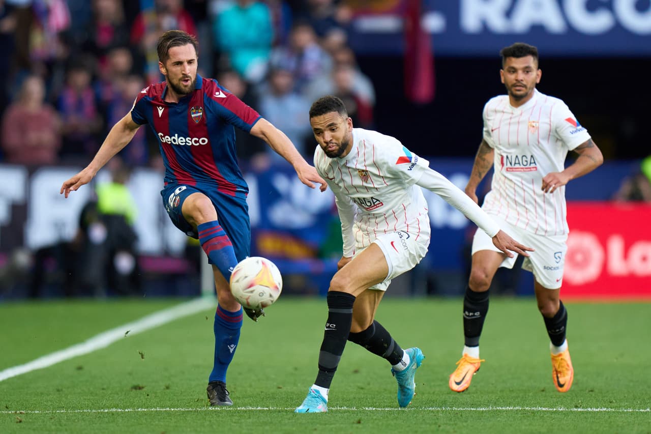 Los goles del Levante fueron hechos por José Luis Morales y Roberto Soldado.
<br>