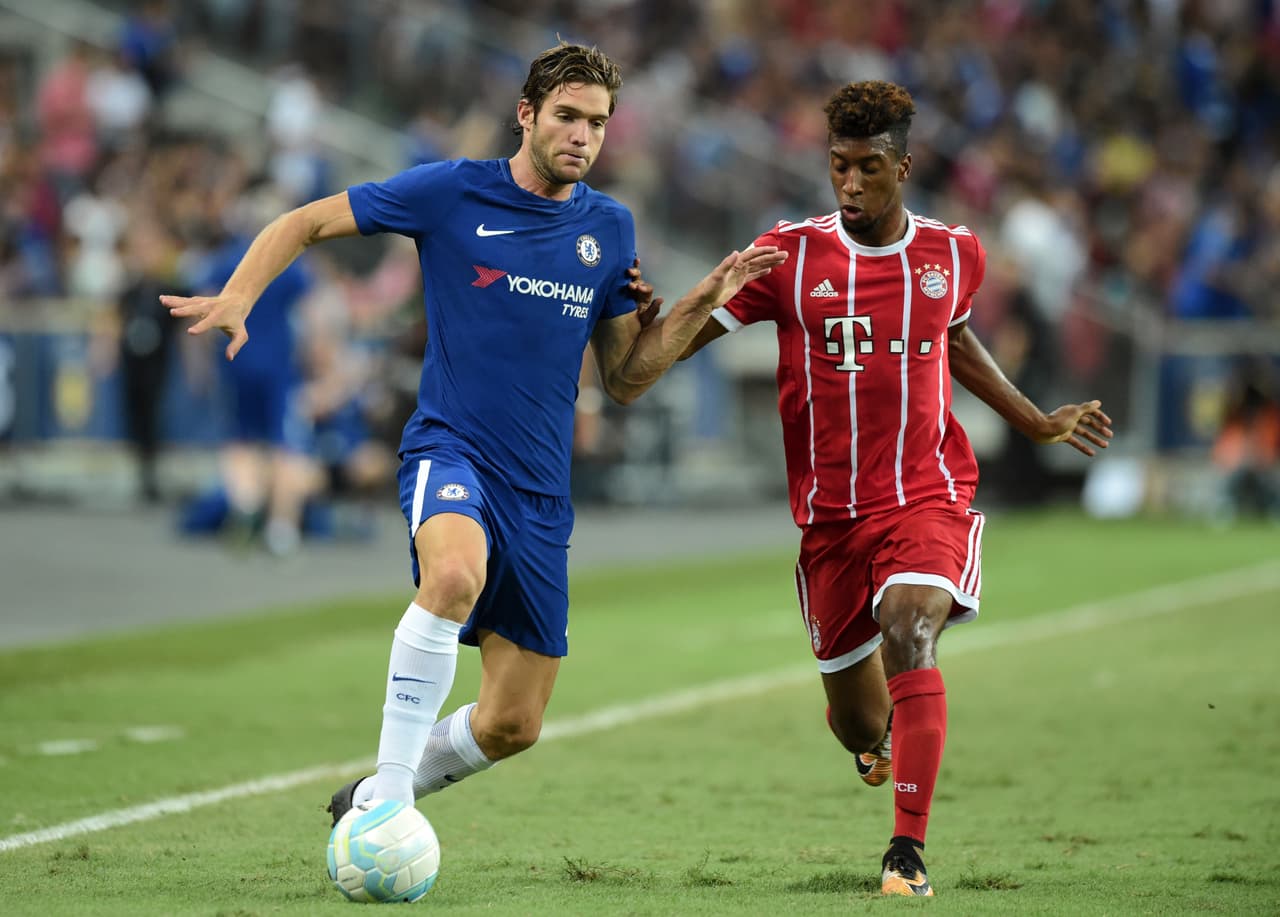 En el tercer minuto de descuento del primer tiempo, Chelsea logró acortar distancias con un disparo dentro del área de Marcos Alonso.