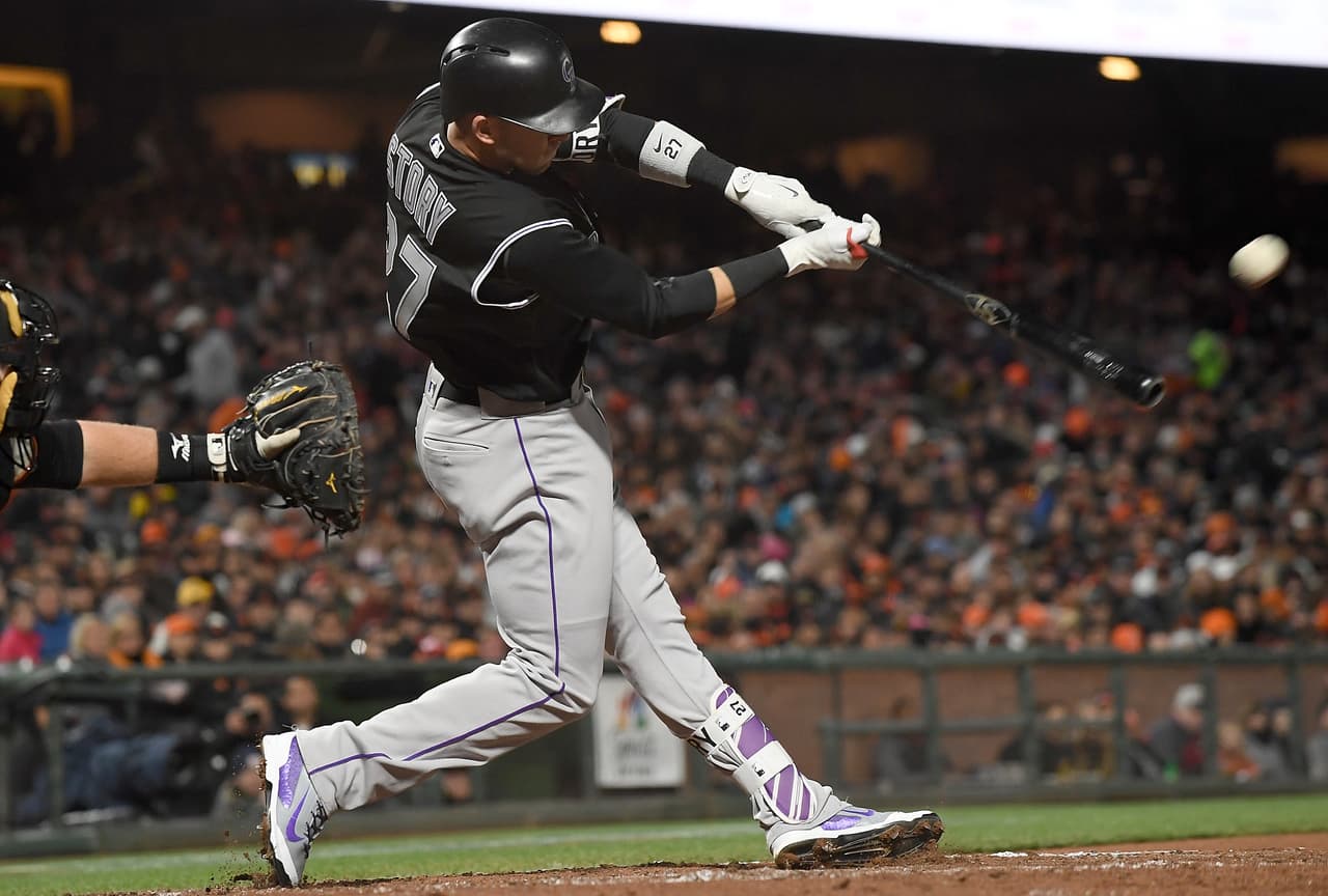 COL 3 - 1 SF: Finalmente Trevor Story conectó su primer guadrangular de la temporada.
