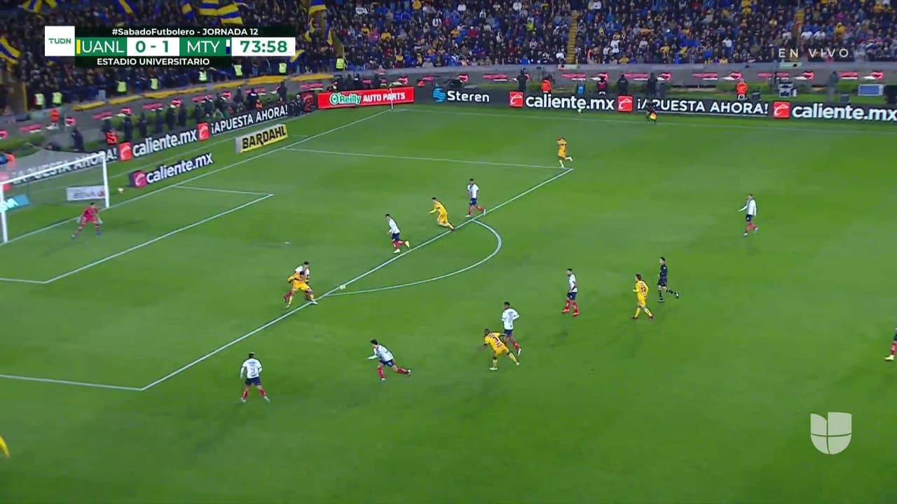 ¡TIRO ATAJADO! disparo por Samir.