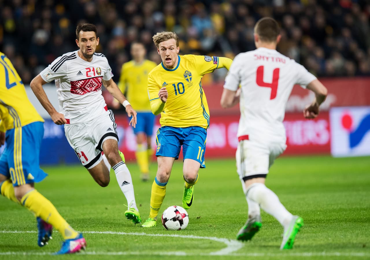 Suecia 4-0 Bielorusia - La selección sueca sigue acercándose a la líder Francia del Grupo A tras esta importante victoria. Ahora suman 10 puntos, 3 menos que los 'galos'.