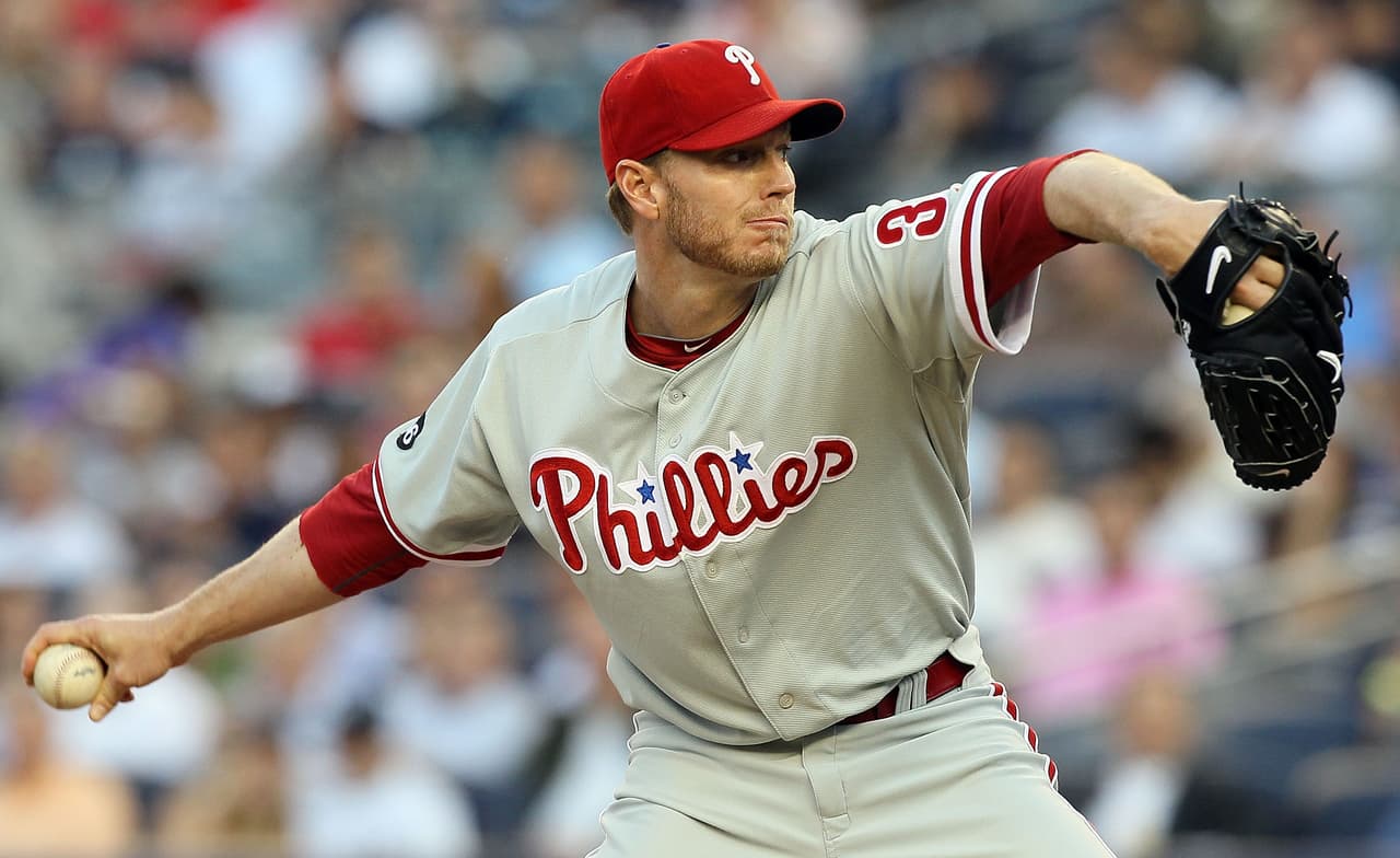 NEW YORK - JUNE 15: Roy Halladay #34 of the Philadelphia Phillies delivers a pitch against the New York Yankees on June 15, 2010 at Yankee Stadium in the Bronx borough of New York City. (Photo by Jim McIsaac/Getty Images)