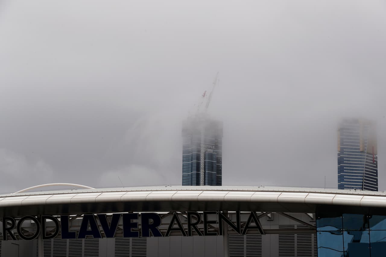 Entre un clima adverso, así lució la Rod Laver Arena en el primer día del Australian Open.