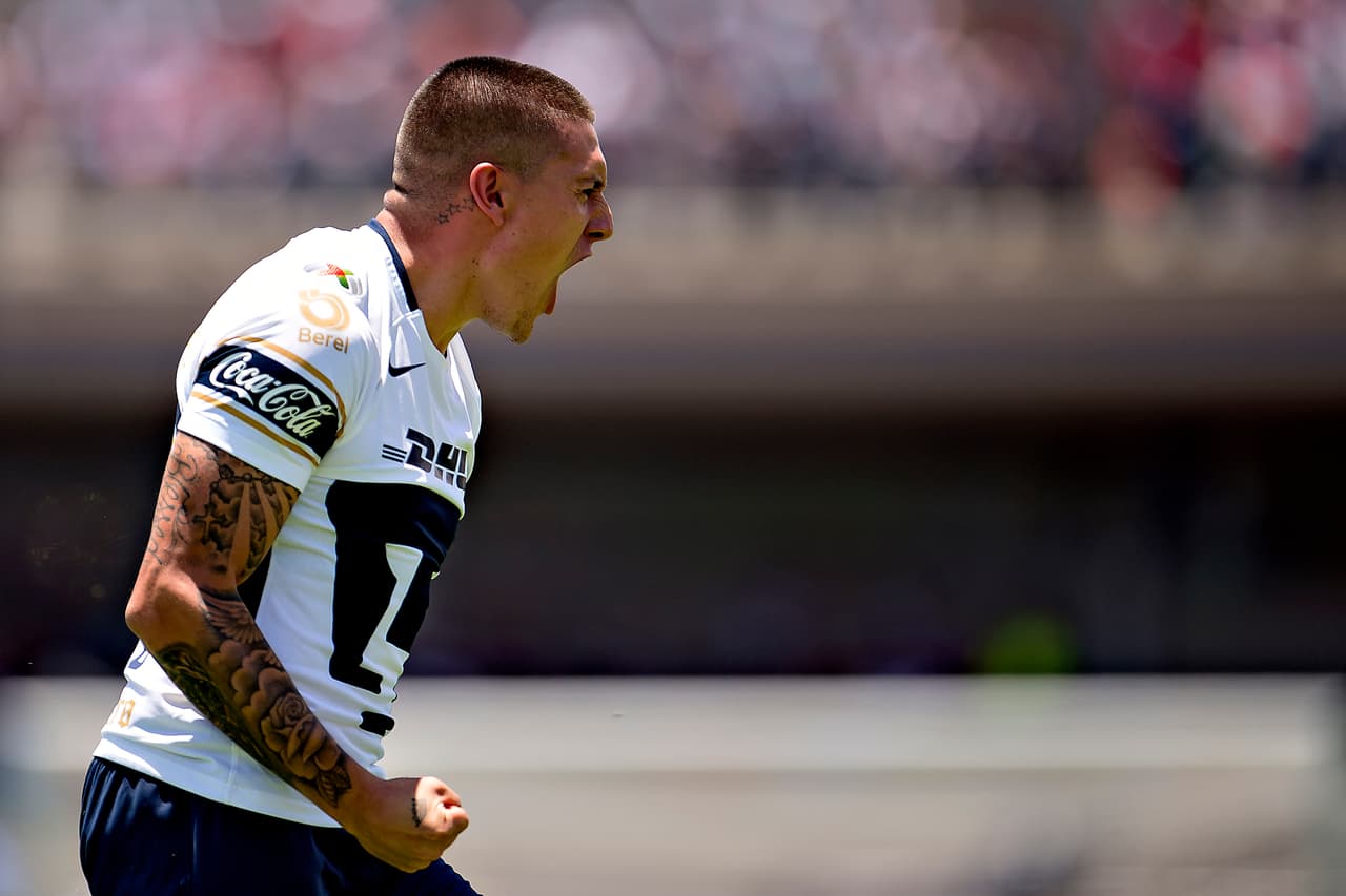 Pese a las lesiones constantes lesiones que ha sufrido Nicolás Castillo es uno de los goleadores que es vigilado por Monterrey, Tigres y América, su olfato goleador podría hacer que cambie a los Pumas próximamente.