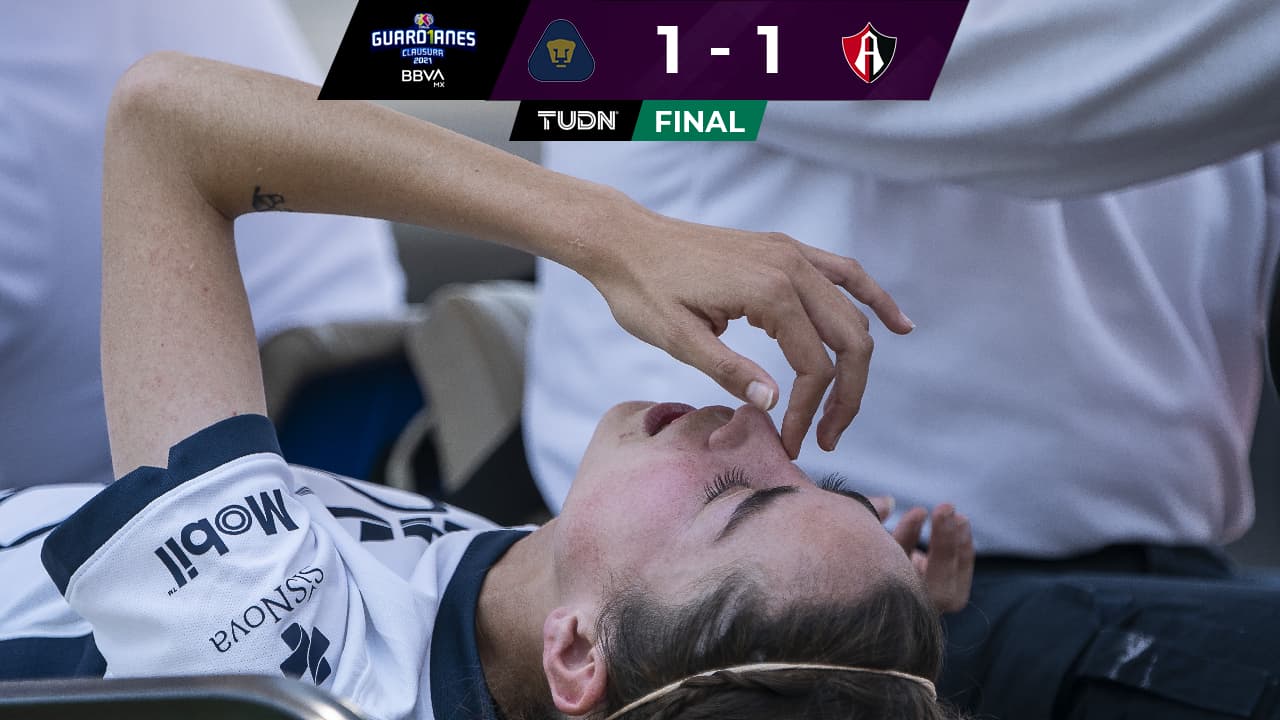 Dos jugadoras de Pumas con posible fractura en empate ante Atlas