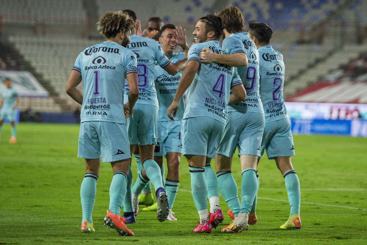 Con goles de Víctor Dávila, Óscar Murillo, Felipe Pardo y Víctor Guzmán, Pachuca logra impinerse 4-3 a Mazatlán en un entretenido encuentro.