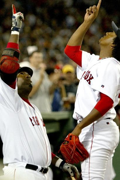 En 1999, Martínez lanzó una de las temporadas más grandes de todos los tiempos, terminando con 23-4, con una efectividad de 2.07 y 313 ponches (ganando la triple corona), ganando por unanimidad su segundo premio Cy Young.