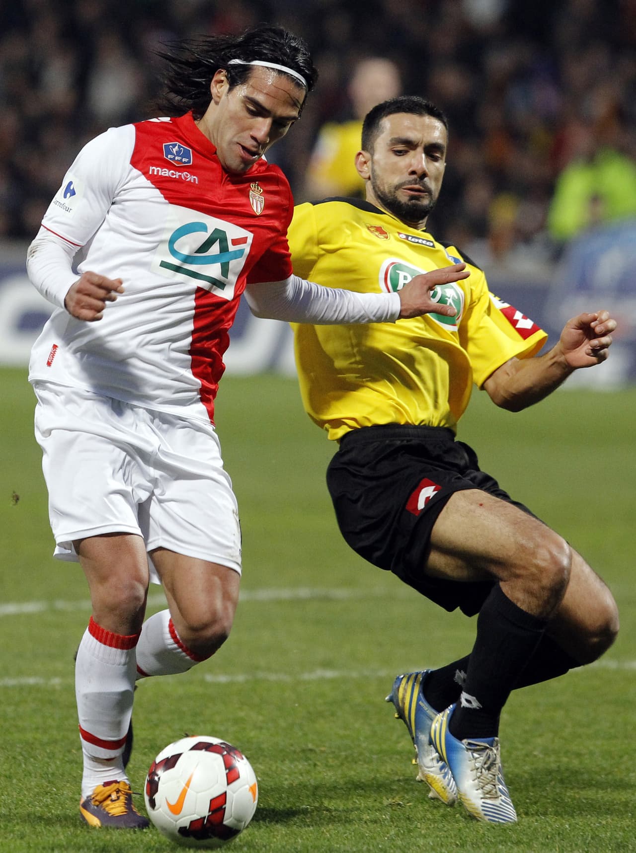 Radamel Falcao García, por una lesión, también se perdió el Mundial de Brasil 2014, en un partido de Copa de Francia. El defensa Soner Ertek en una entrada incidental le generó lesión de ligamento cruzado, con lo que desató todo tipo de agresiones verbales en su contra.