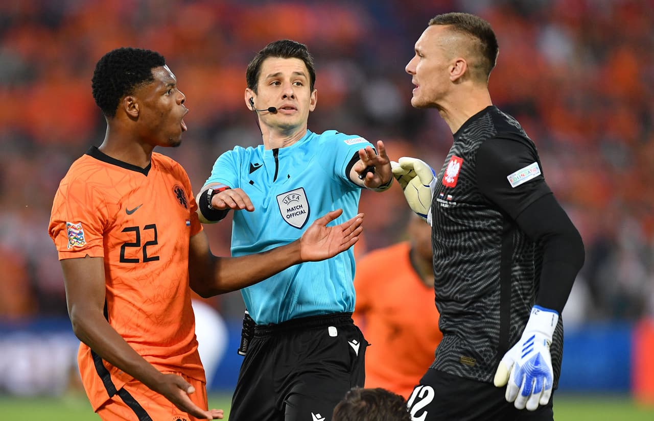 Polonia se puso en ventaja de dos goles gracias a los tantos de Cash y Zieliński, pero los Países Bajos reaccionaron con las anotaciones de Klaassen y Dumfries.