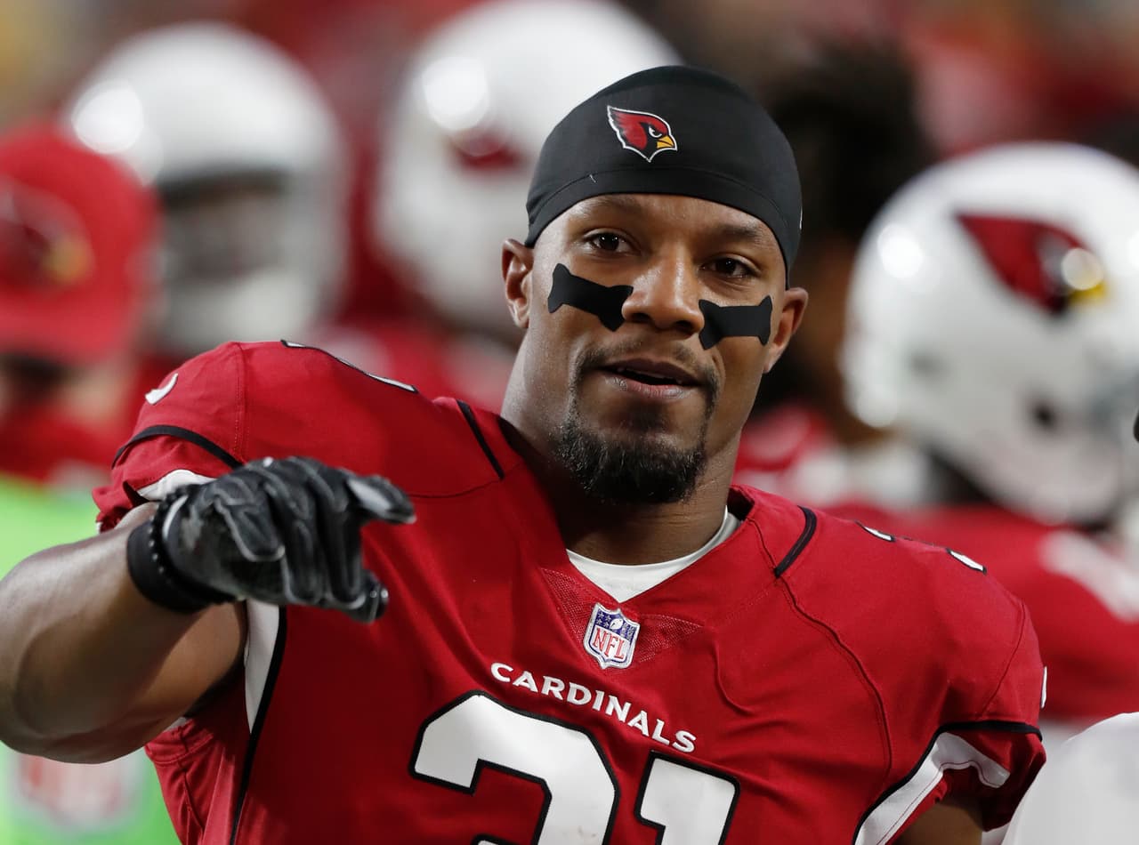 Arizona Cardinals running back David Johnson (31) watches from the sideline during an NFL preseason game against the Chicago Bears , August 19, 2017 in Glendale, Ariz. The Bears defeated the Cardinals 24-23. (Kevin Terrell via AP)