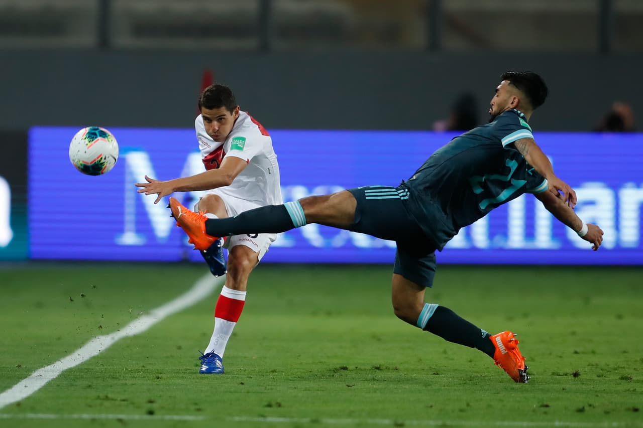 Con goles de Nicolás González y Lautaro Martínes, Argentina se impone en su visita a Perú.