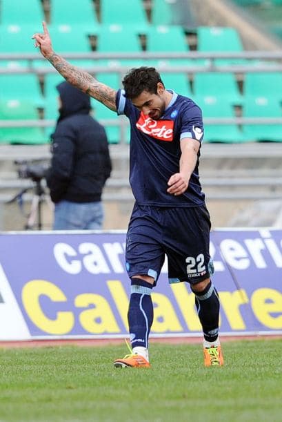 El argentino Ezequiel Lavezzi abrió el marcador.