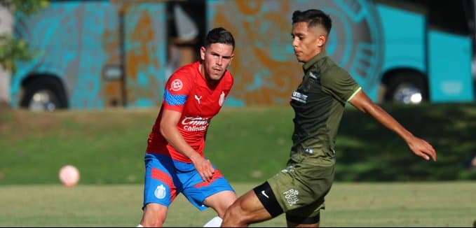 Primer juego de parte de Veljko Paunović como entrenador de Chivas.