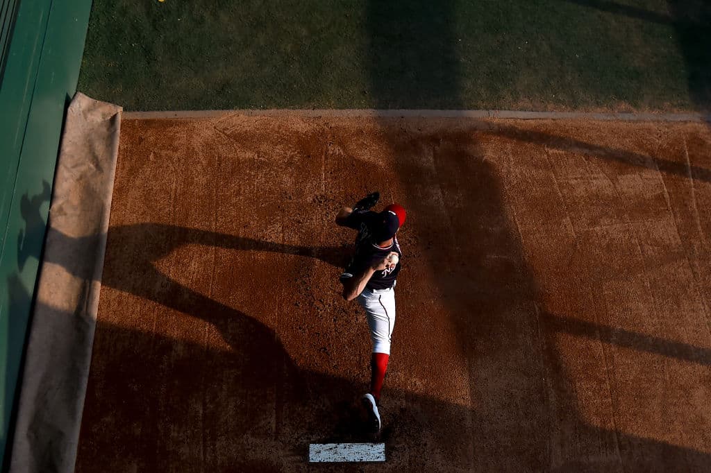 No fue una actuación memorable de Strasburg (6-3), quien aceptó cuatro anotaciones en 39 lanzamientos durante la primera entrada y permitió a Chicago tomar una delantera de 5-0.