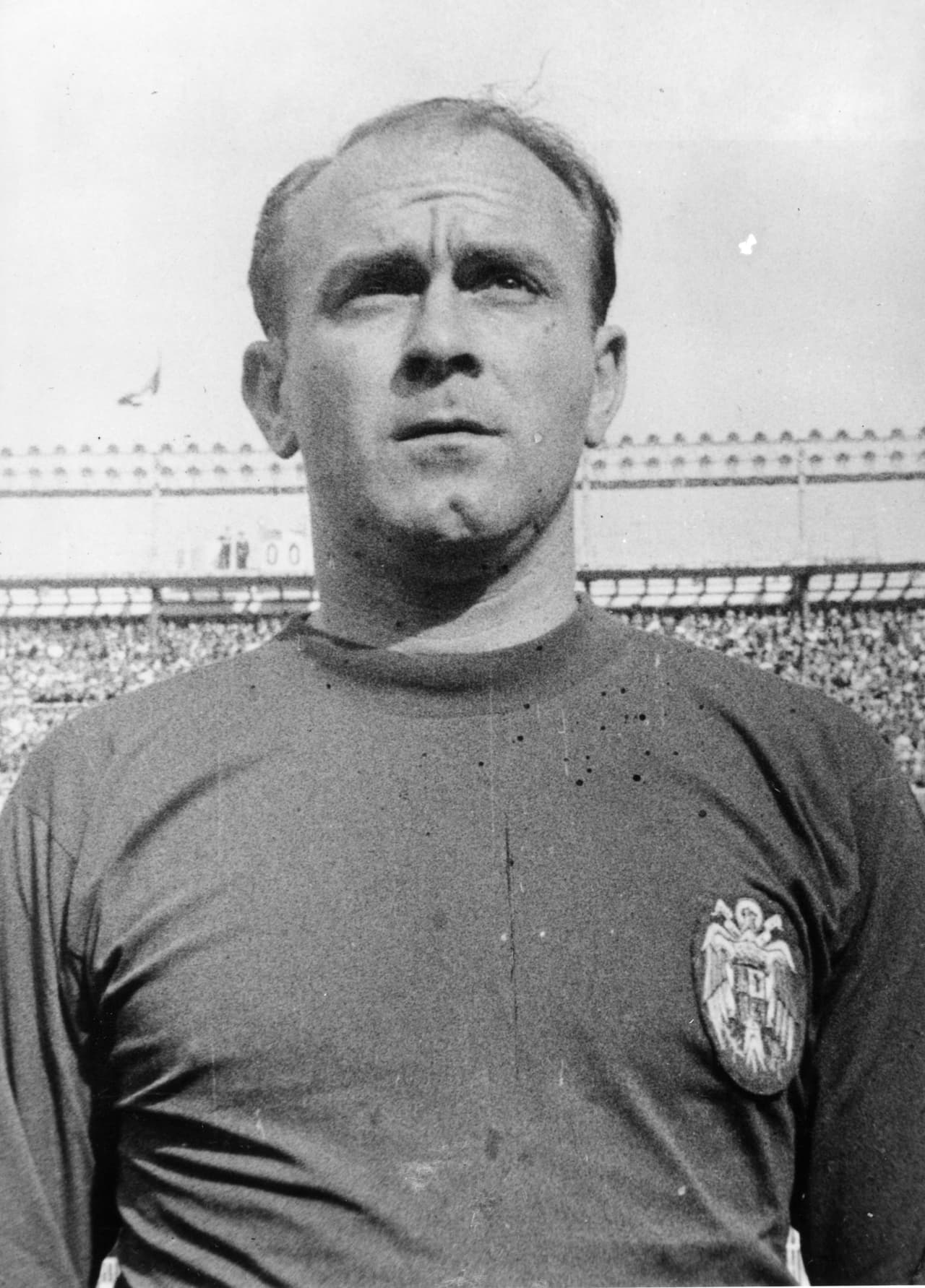 <b>Alfredo di Stéfano</b>: el 7 de julio de 2014 falleció este histórico futbolista argentino fallece en Madrid producto de un paro cardio respiratorio. Como futbolista, con los Merengues conquistó 8 títulos de liga española y cinco de UEFA Champions League. Luis Aragonés: español con gran trayectoria en su país tanto como futbolista y director técnico. Falleció a los 75 años en Madrid producto de una leucemia que mantuvo en secretó y le cobró la vida en 2014.