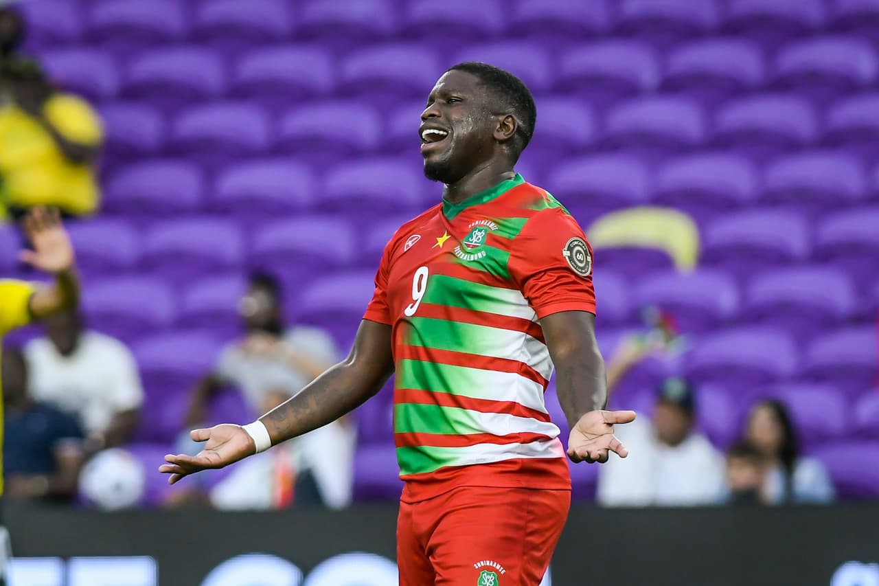 Los Regga Boyz no tuvieron problemas para vencer a su rival con goles de Shamar Nicholson y Bobby Reid.