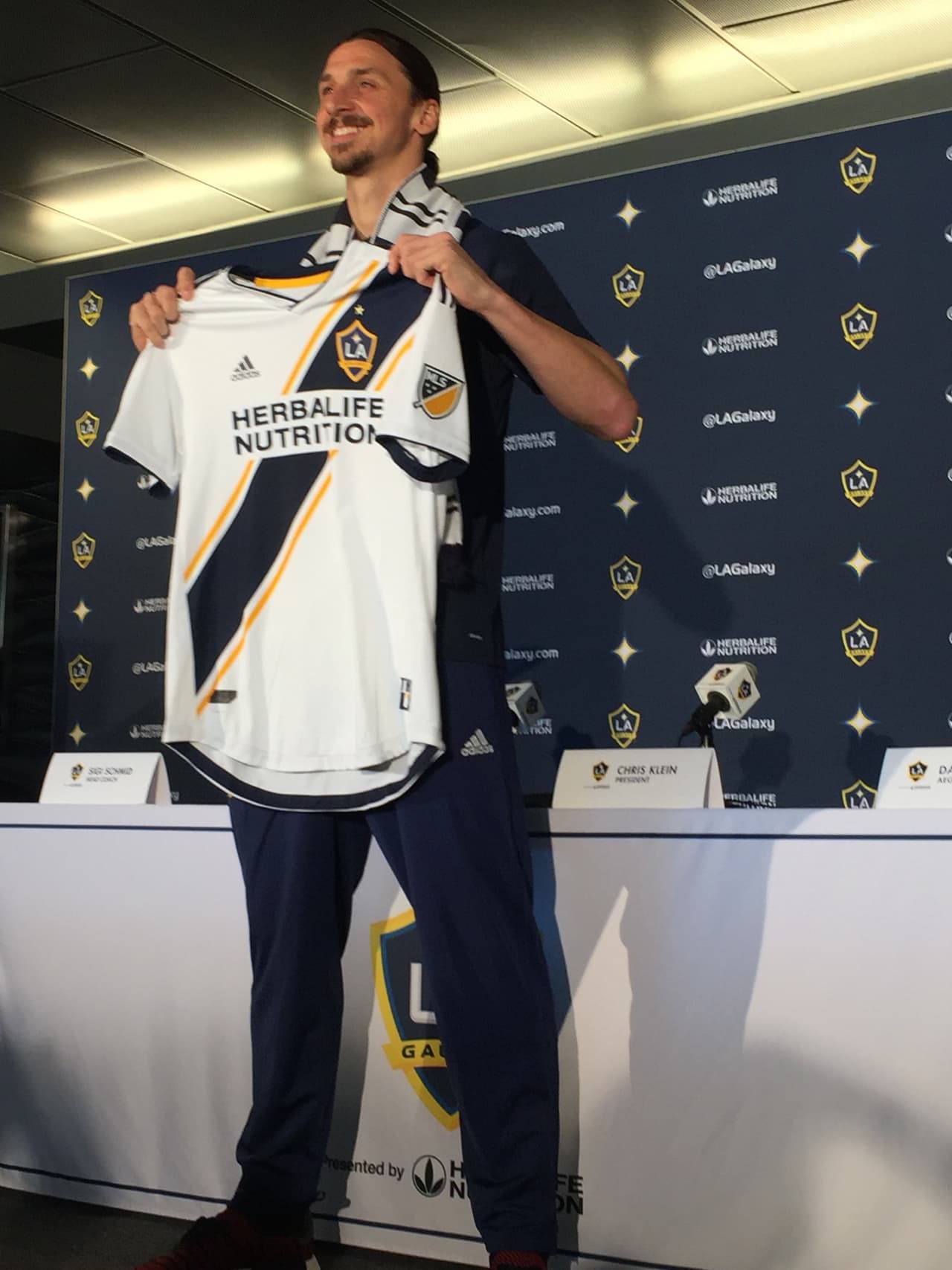 En fotos: Así fue la presentación de Zlatan Ibrahimovic con el LA Galaxy