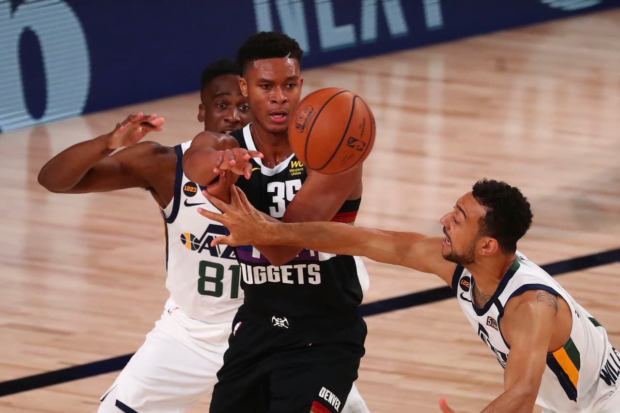 Utah Jazz despierta en los Playoffs y vencen a los Denver Nuggets 124-105.