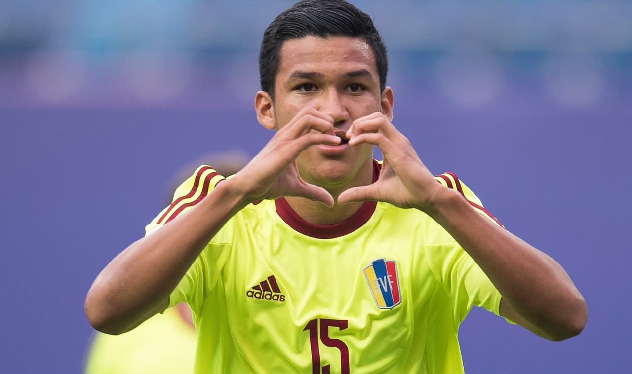 Samuel Sosa puso la cereza en el pastel al minuto 44 del segundo tiempo para un 7-0 que le manda un mensaje a México en el grupo B en el Mundial Sub-20 en Corea del Sur.