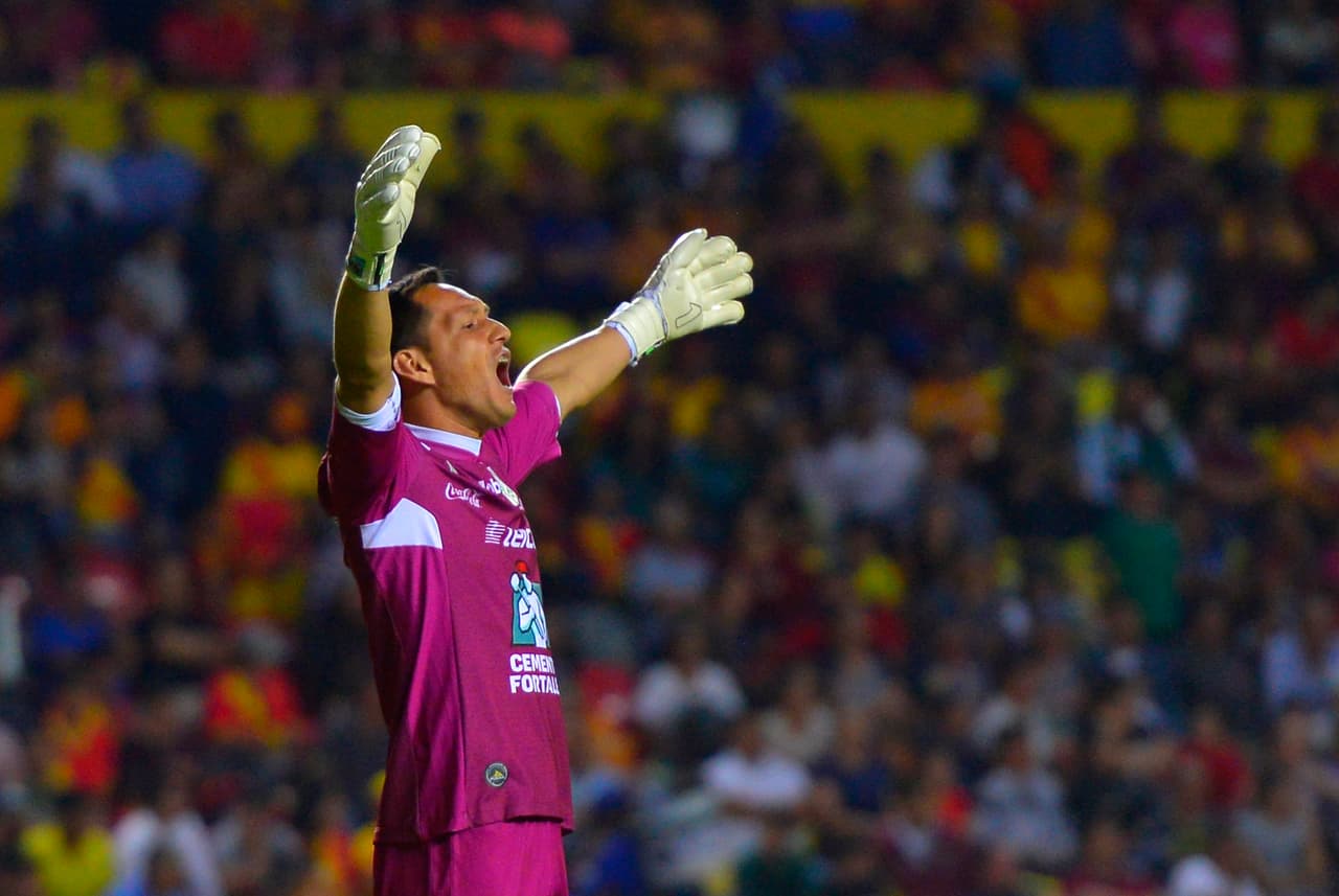Tras el silbatazo final, los jugadores de León celebraron su noveno triunfo en fila y ahora se colocan con 29 puntos para afianzarse como los líderes del fútbol mexicano.
