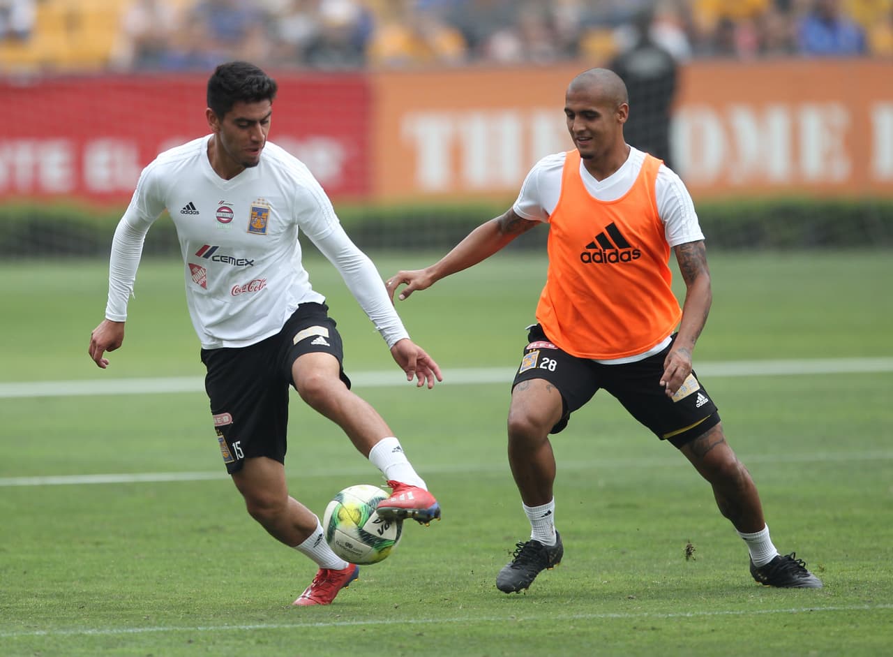 Los jugadores de Tigres realizaron su trabajo con la compañía de los fanáticos antes de la Final del 
<a href="https://www.univision.com/deportes/futbol/liga-mx/*">Clausura 2019.</a>