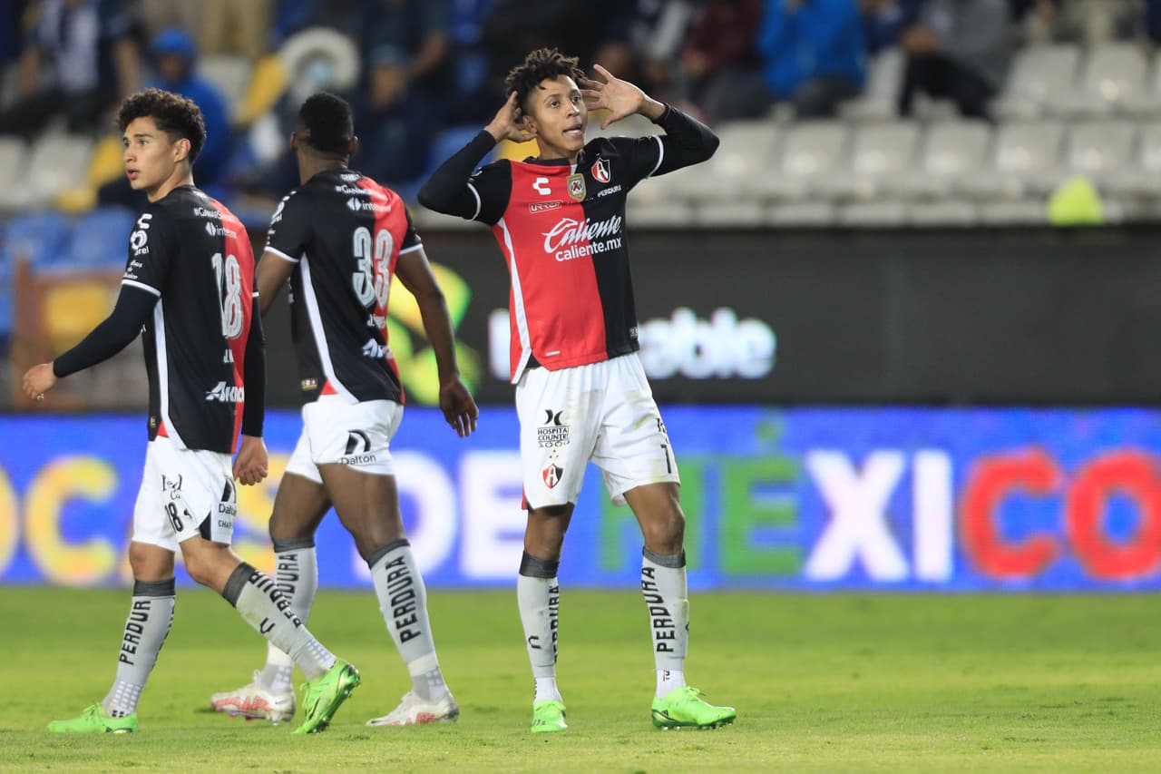 Pachuca saca la victoria ante el Atlas en un partido que pudieron dominar hasta la segunda mitad.