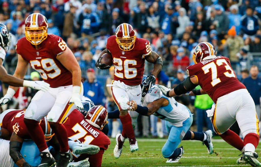 El veterano Adrian Peterson sigue con una gran temporada. El corredor tuvo 26 acarreos, buenos para 119 yardas.