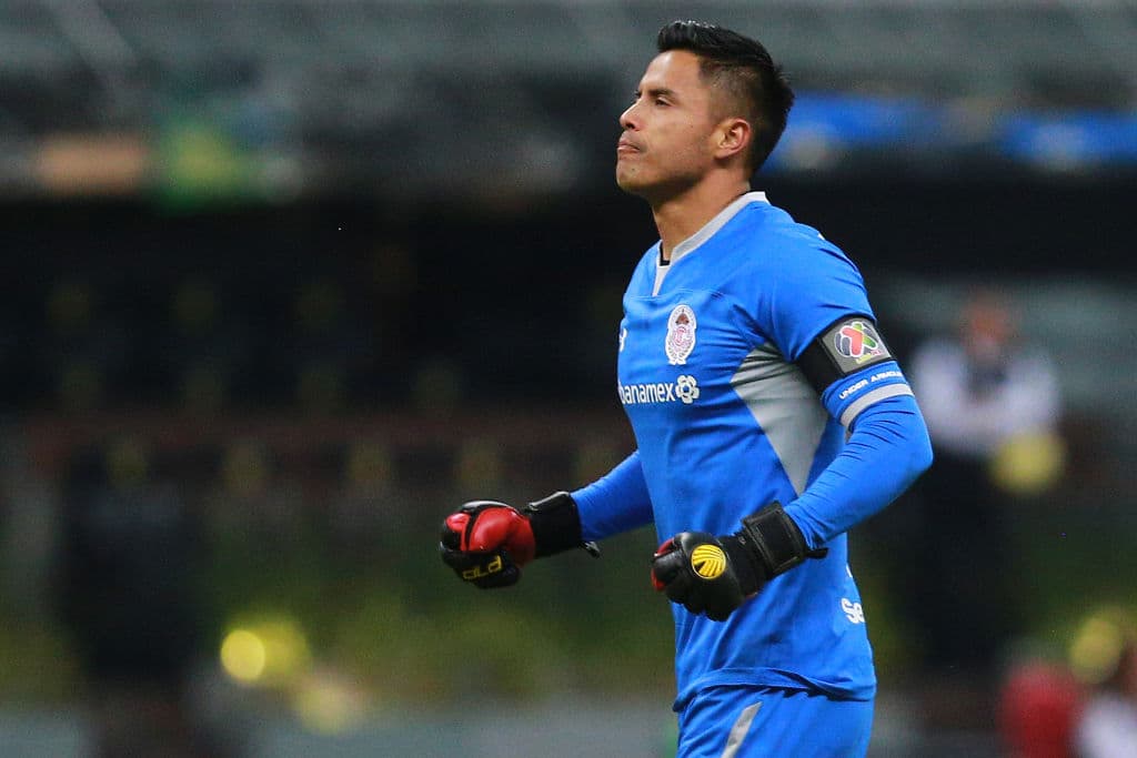 Alfredo Talavera, cancerbero del Toluca, es otro de los porteros que goza de renombre en el balompié mexicano. Aunque viene de torneos complicados, parece estar volviendo a retomar su protagonismo, el cual lo llevó incluso a ser parte de la Selección de México.