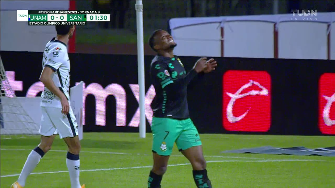 ¡TIRO ATAJADO! disparo por Omar Campos.