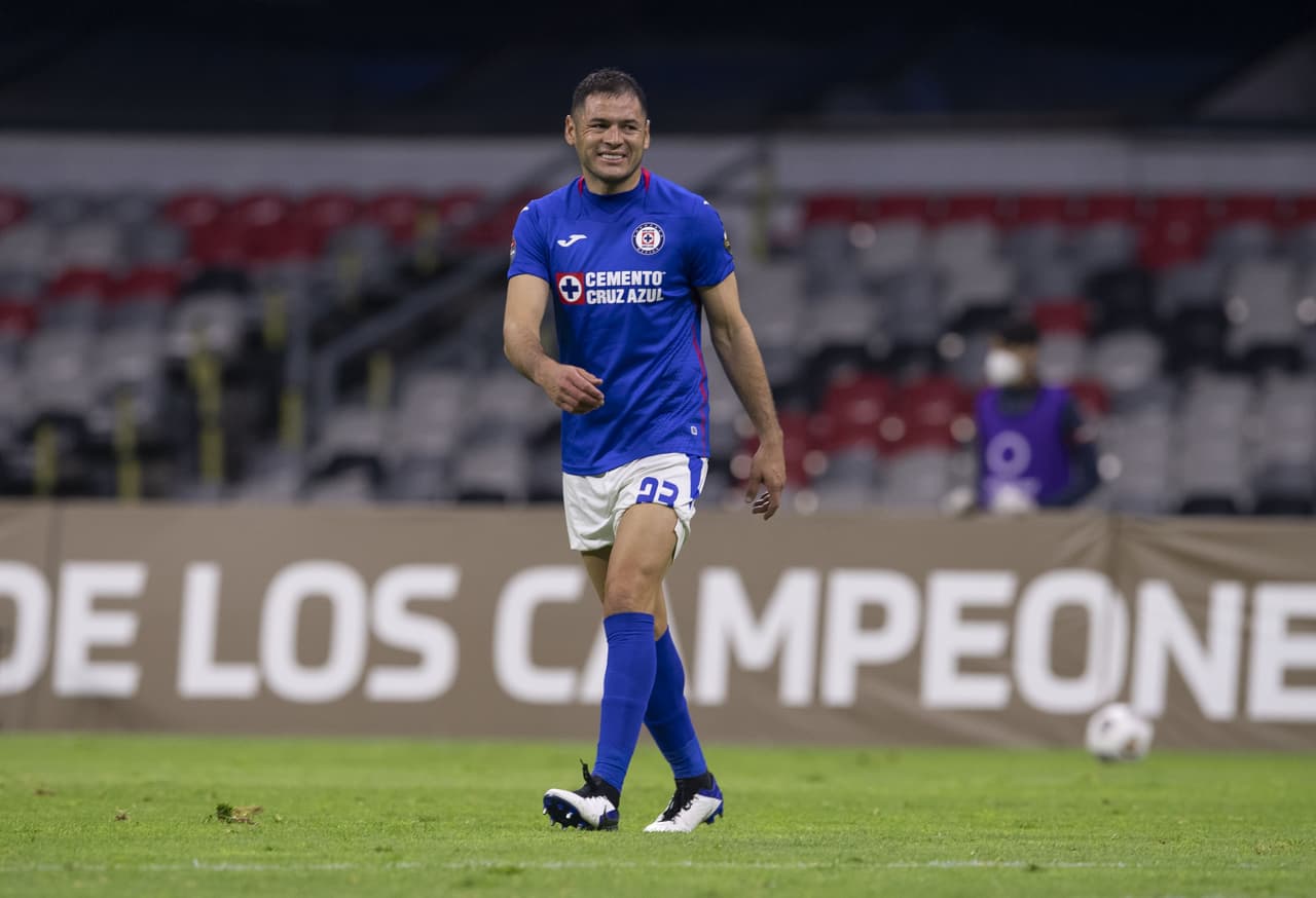 Cruz Azul anuncia renovación del paraguayo Pablo Aguilar
