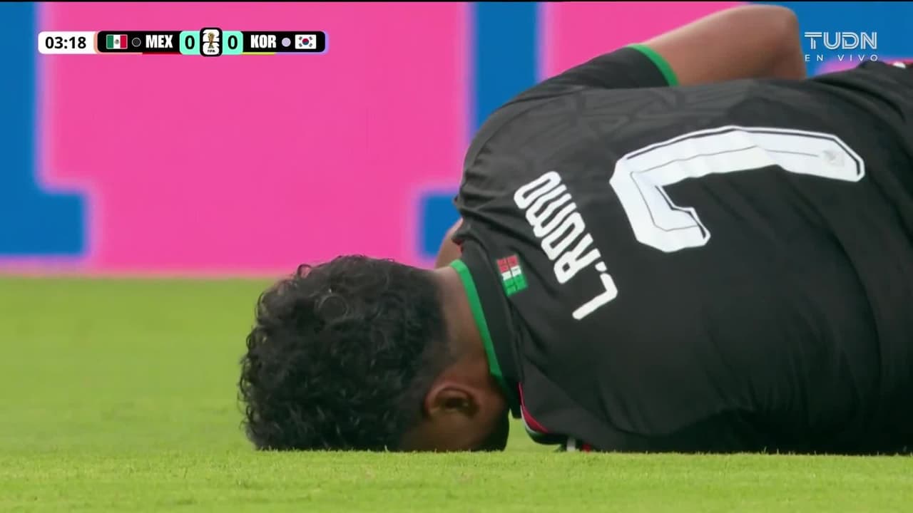 ¿De amarilla o roja? La faltota de Kangin Lee a Luis Romo