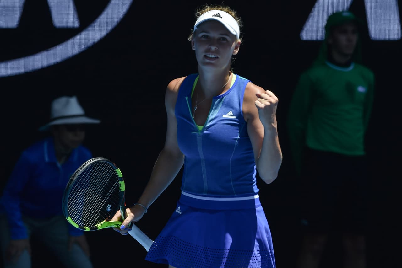 Carolina Wozniacki se impuso contra Donna Vekic con parciales 6-1, 6-3 en su choque de segunda ronda. La danesa tiene a su favor la experiencia que la llevó a ser número uno del mundo y a eso le suma un rostro angelical y cuerpo atractivo que la hacen una de las preferidas de los seguidores.