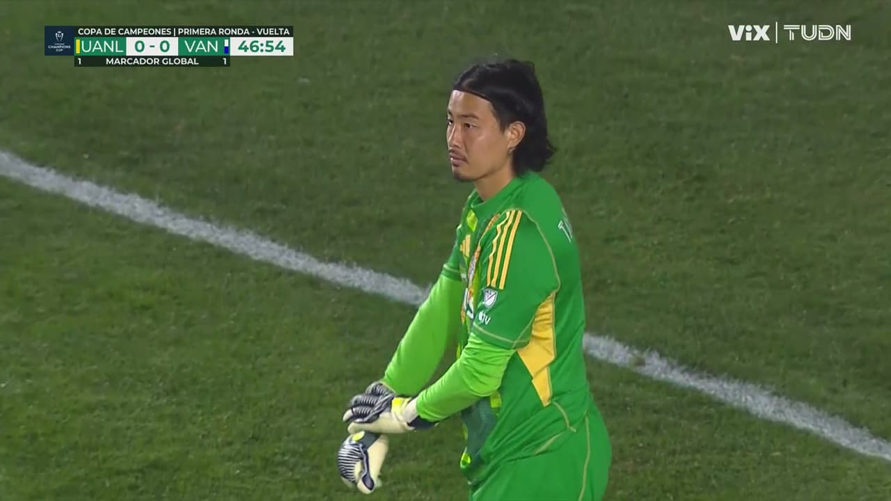 ¡Buena desviada! Takaoka le roba la posibilidad a Brunetta