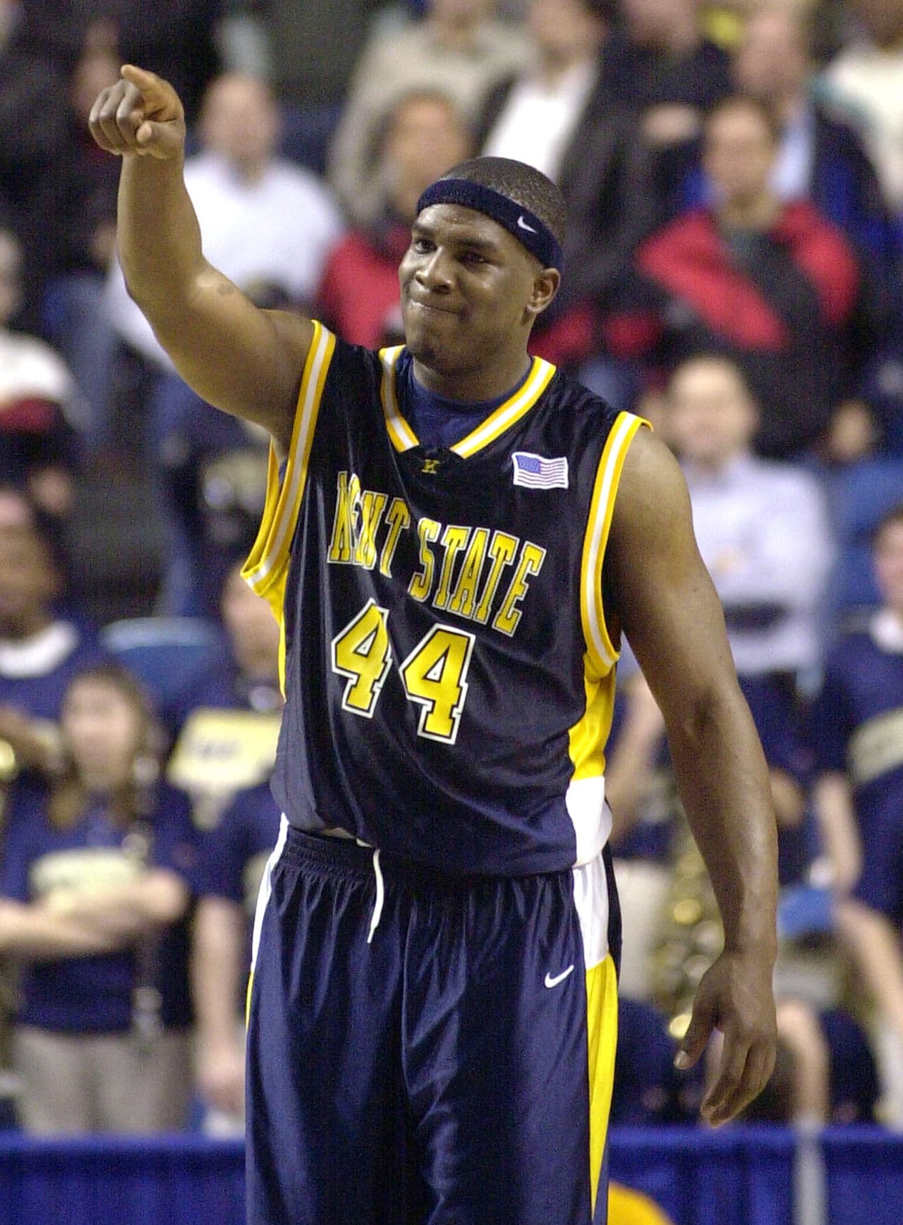 Antonio Gates (Universidad de Kent State).- El ala cerrada de los San Diego Chargers Antonio Gates fue un alero estelar para Kent State, donde lideró a su equipo al Elite Eight en el Torneo de la NCAA del 2002.