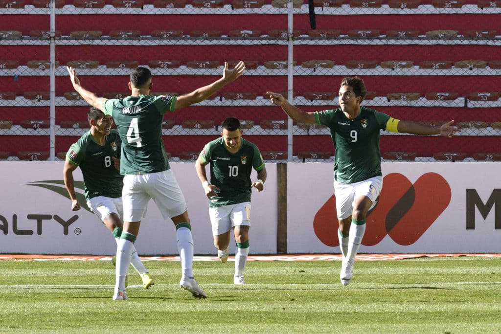 El doblete de Marcelo Moreno y el gol de Diego Bejerano le dan una cómoda victoria a Bolivia de 3-1 sobre Venezuela.