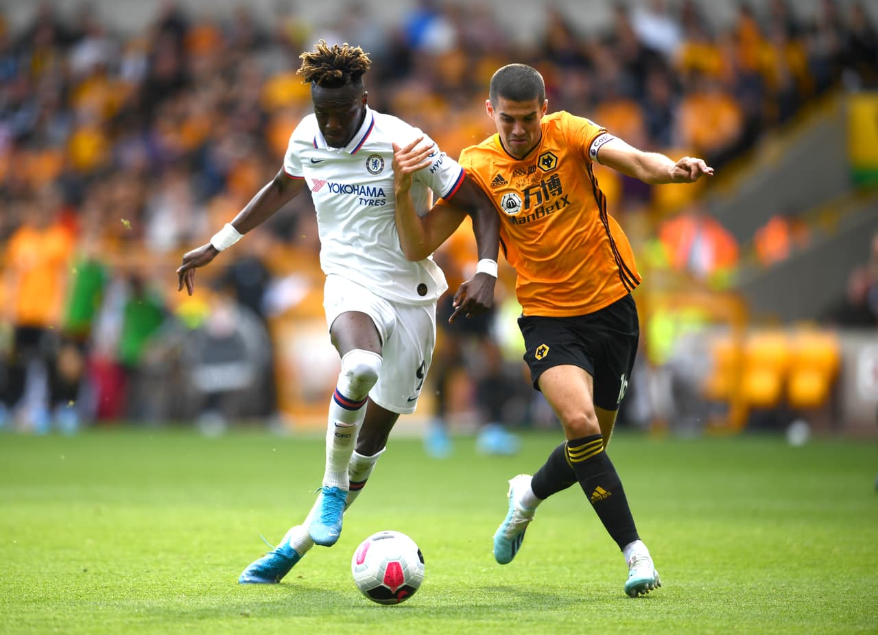 Chelsea venció 5-2 a Wolverhampton con hat-trick de Tammy Abraham, que se colocó como líder goleador con 7 tantos. Raúl Jiménez jugó 70' pero no anotó gol.